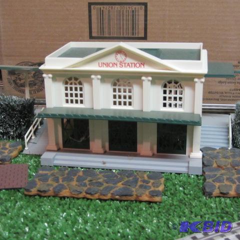 lot 514 image: Union Station, Accessories