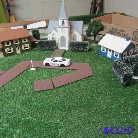 lot 526 image: Church, Cape Cod & 2-Story Houses