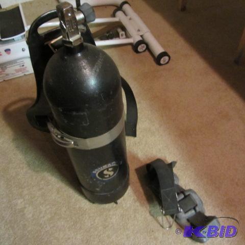 lot 530 image: Scuba Tank, Weight Belt