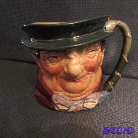 lot 54 image: Royal Doulton Toby Mug