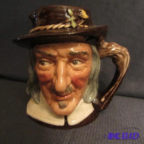 lot 61 image: Royal Doulton Toby Mug