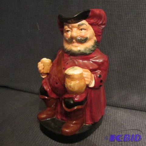 lot 69 image: Royal Doulton Toby Mug