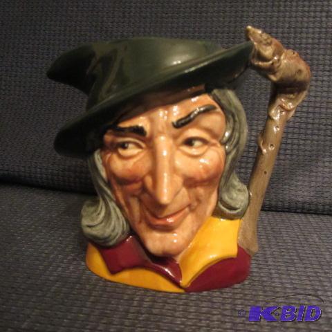 lot 71 image: Royal Doulton Toby Mug