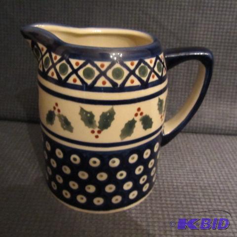 lot 79 image: Boleslawiec Pitcher