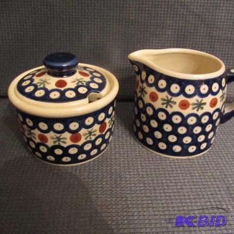 lot 84 image: Boleslawiec Cream & Sugar