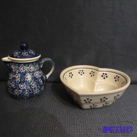 lot 86 image: Boleslawiec Mold, Seide Tea