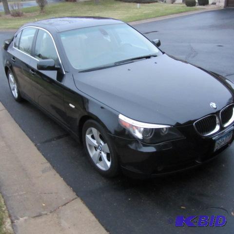 lot 9 image: 2007 BMW 530XI