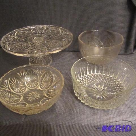 lot 91 image: Cake Stand, Serving Bowls