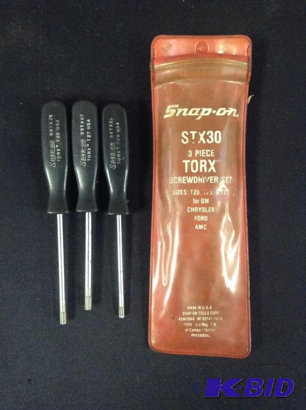 lot 10 image: Snap-On STX30 Three Piece Torx Screwdriver Set