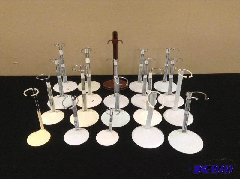 lot 29 image: Lot Doll Stands