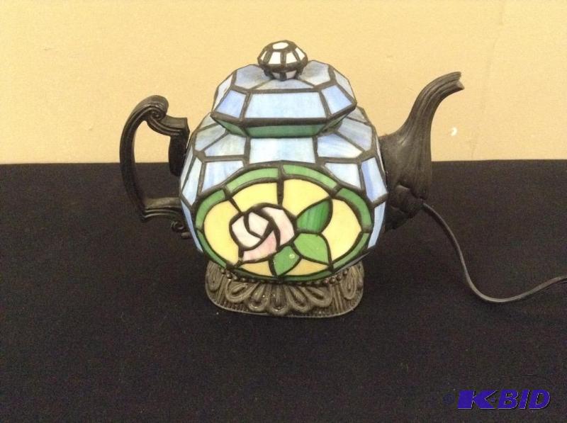 lot 39 image: Stained Glass Type Teapot Lamp