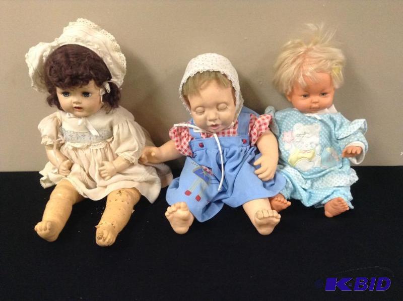 lot 44 image: 3 Vintage Baby Dolls - P300 Ideal & Tumbelina