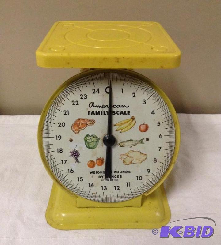 lot 57 image: Vintage American Family Scale