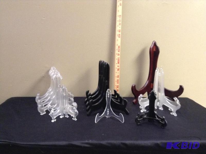 lot 68 image: 17 Plate Stands