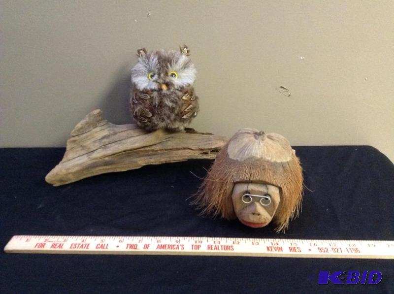 lot 72 image: Crafty Owl & Head