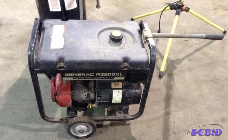 lot 100 image: Generac R3500XL Generator