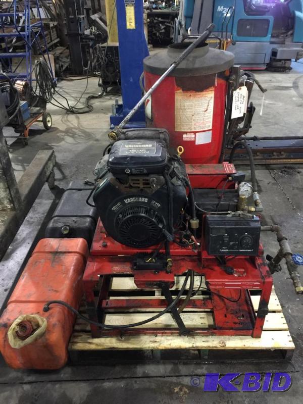 lot 106 image: Hotsy Pressure Washer 3000 psi 4 gpm Complete