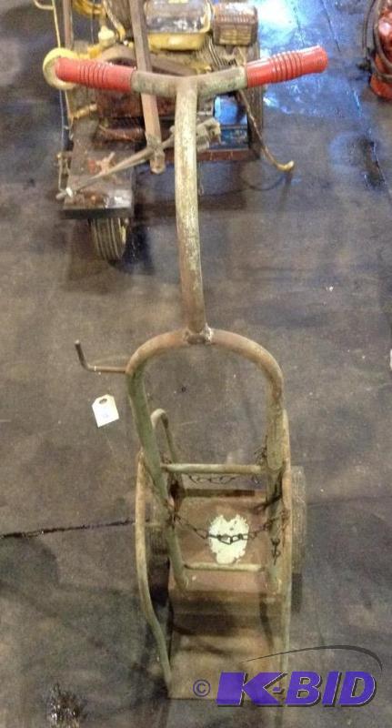 lot 14 image: Two Wheel Welding Torch Cart