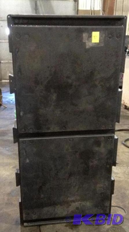 lot 21 image: Large Rolling Platform
