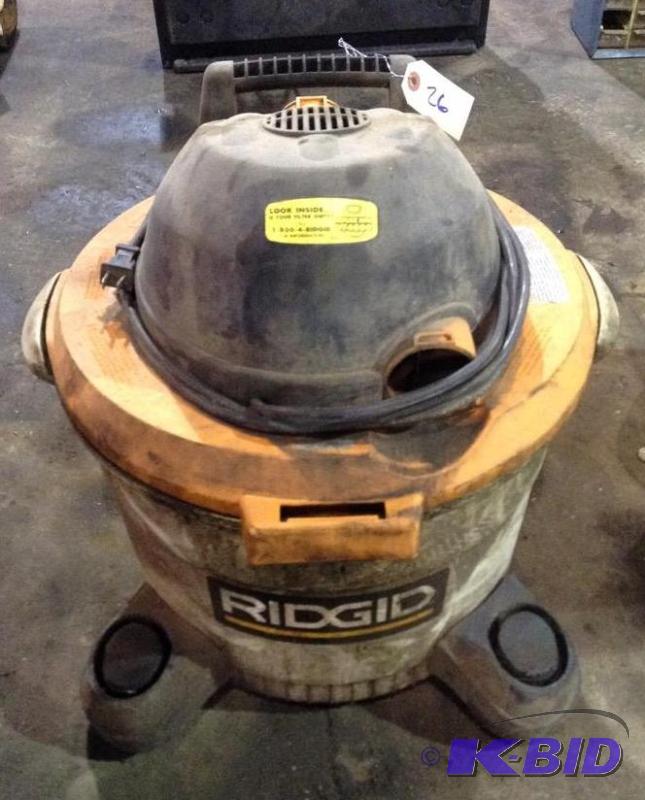lot 26 image: Rigid Wet Dry Vac