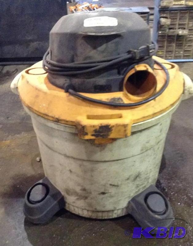 lot 27 image: 5 HP Wet Dry Vac