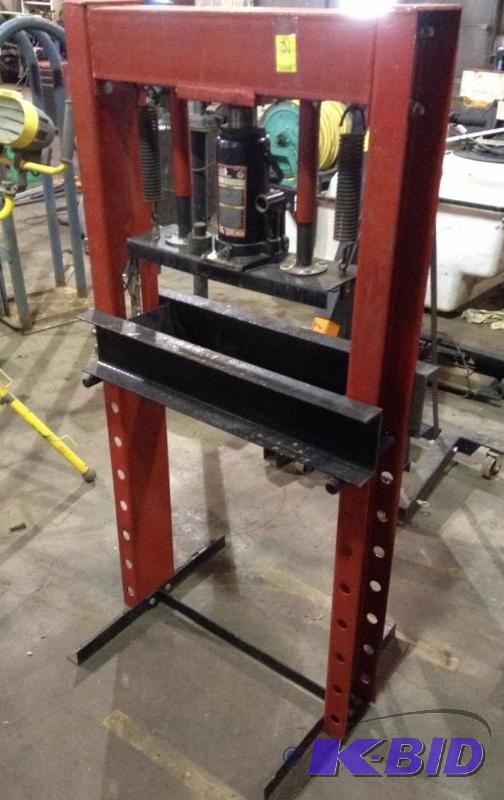 lot 31 image: Big Red 20 Ton Shop Press and Bottle Jack