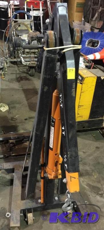 lot 37 image: ProXone 2 Ton Foldable Shop Crane