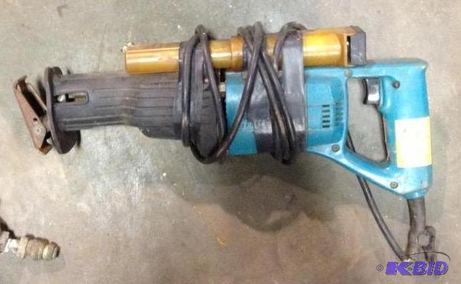 lot 59 image: SawZall Type Tool Modified with Blade Storage