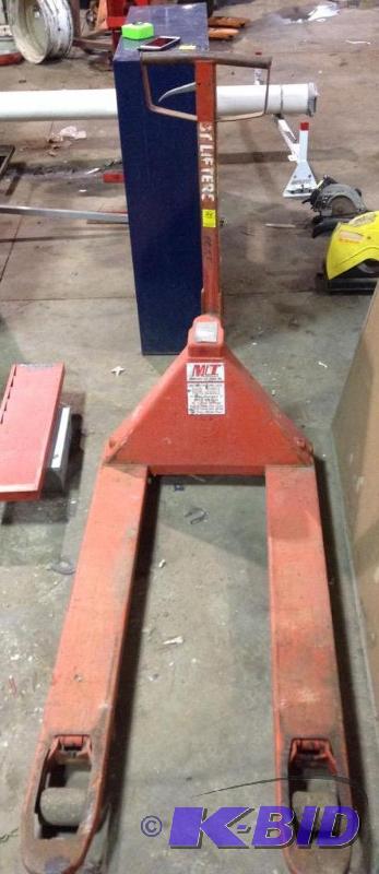 lot 74 image: MLT Hand Pallet Truck Jack