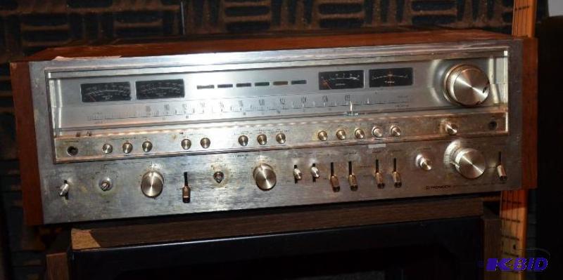 lot 135 image: Pioneer Stereo Receiver model SX-1280 430 wat...