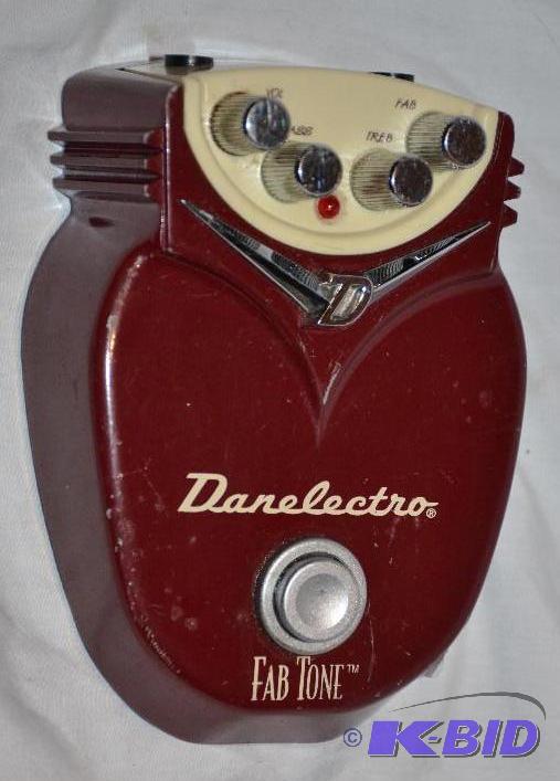 lot 138 image: Danelectro Fab Tone guitar effects foot pedal...