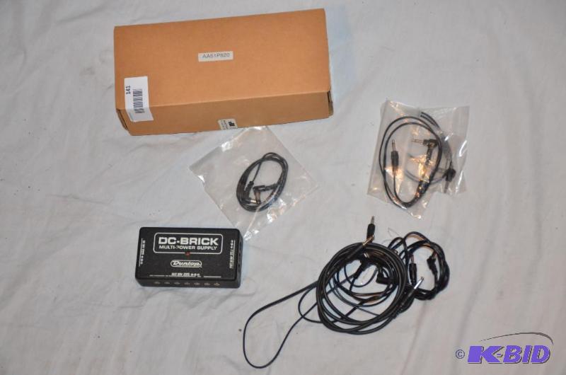 lot 141 image: Dunlop DC-Brick multi-power supply DCB-10 DC ...