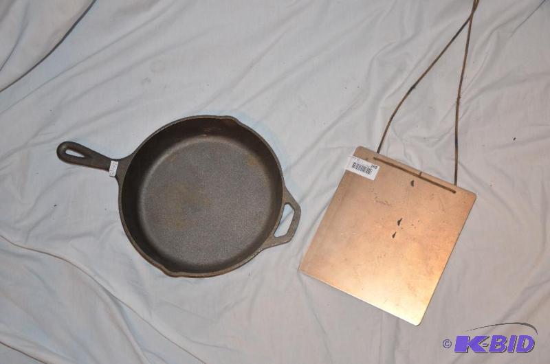 lot 169 image: Fry pan  gong 10", rectangle metal gong...