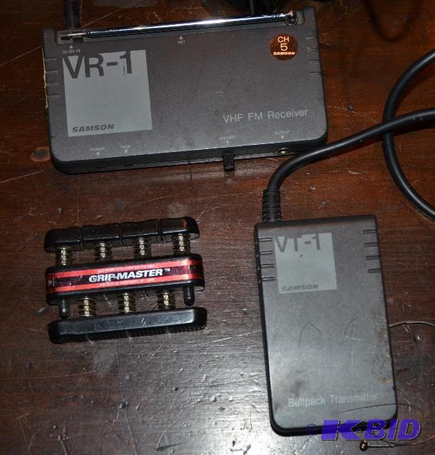 lot 51 image: Samson VT-1 VHF FM Receiver wireless system&n...