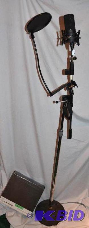 lot 77 image: Microphone and stand Audio-technica transform...
