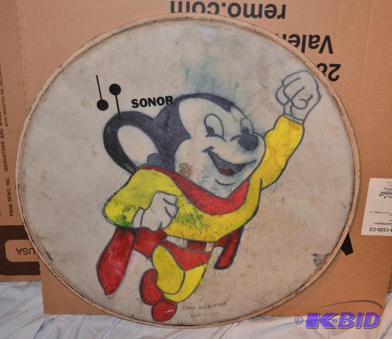 lot 89 image: Custom Hand painted Mighty Mouse drum head - ...