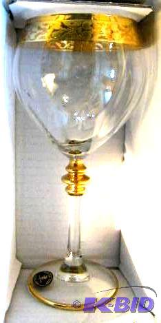 lot 29 image: Wine Glass - &quotGlass Artists in the World...