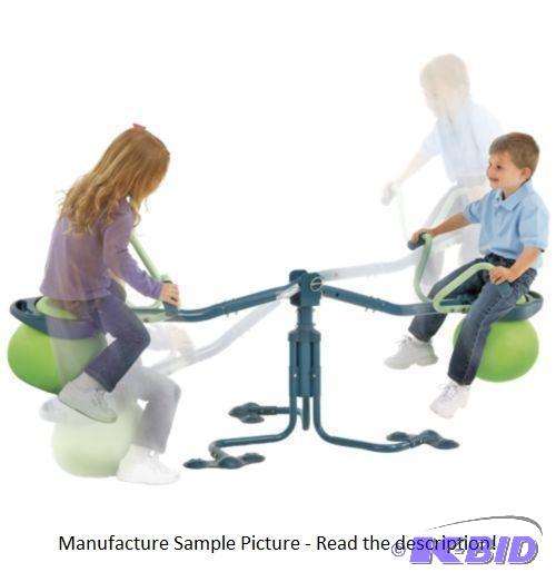 lot 64 image: Spiro Hop Teeter-Totter Seesaw -This 360°...