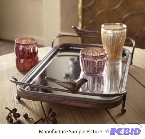 lot 7 image: Metal Mirrored Tray - An elegant touch, wheth...