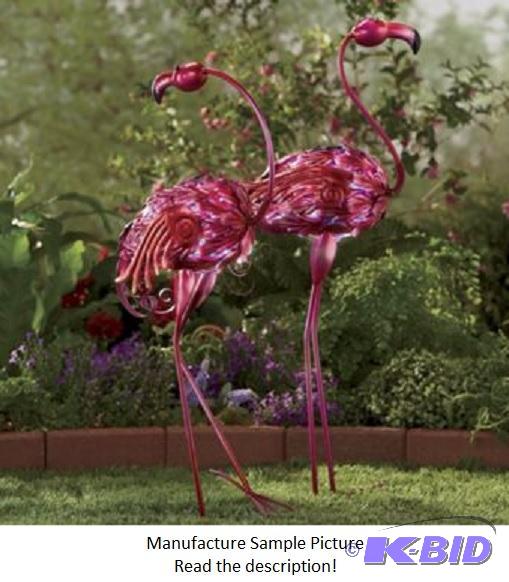 lot 8 image: Set of 2 Pink Solar Flamingos -&nbspStake yo...