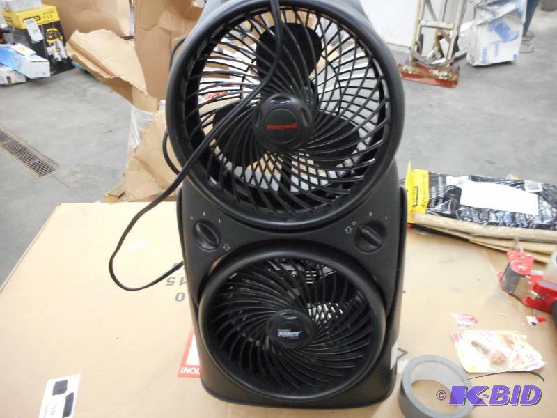 Desktop fan