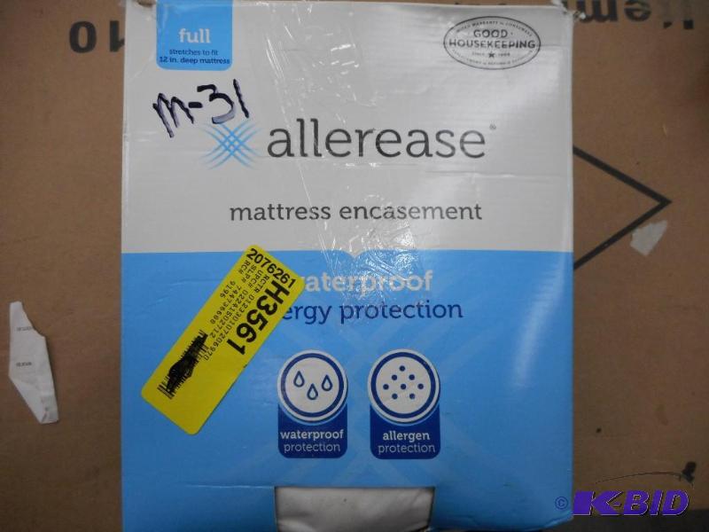 Full size waterproof mattress protector