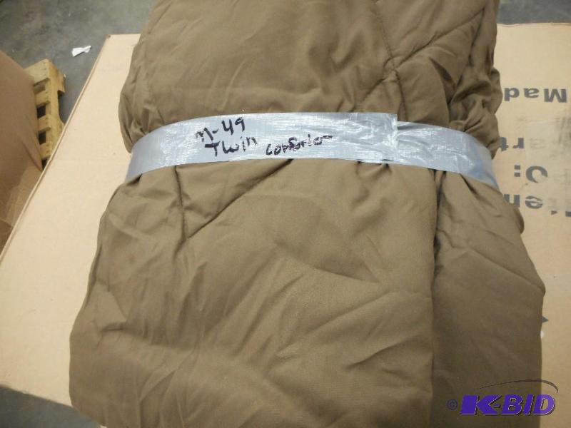 Twin size comforter
