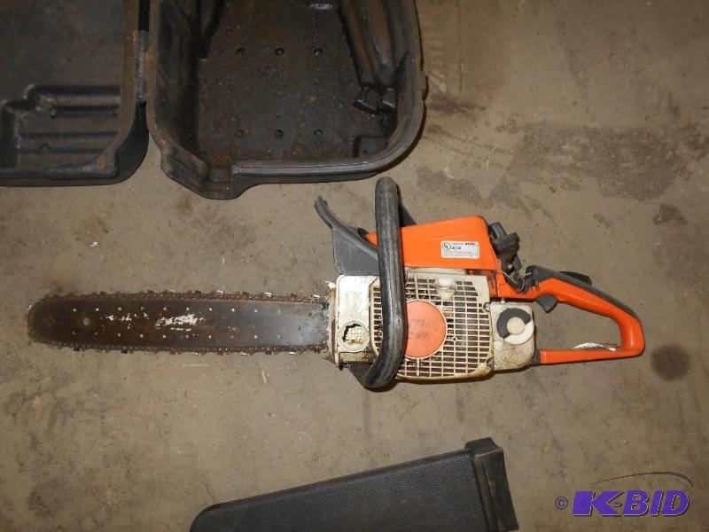 Stihl MS 250 or 251 Chainsaw With Case.