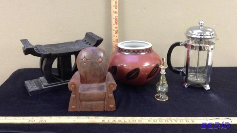 lot 102 image: Variety Lot of Decor and a Tea Pot