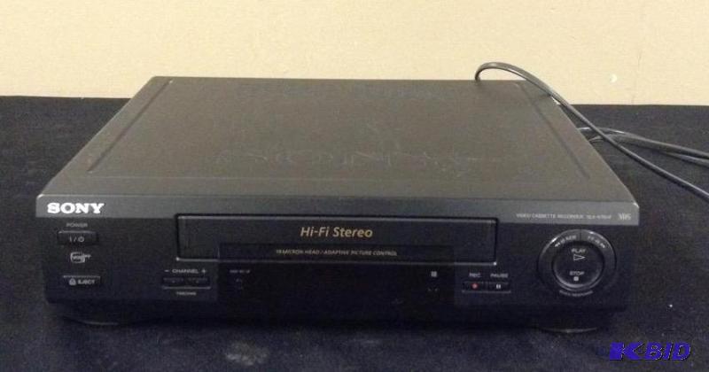 lot 116 image: Sony SLV-679HF Video Cassette Recorder