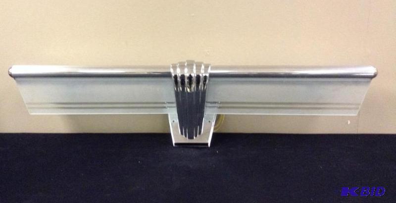 lot 122 image: Hinkley Lighting Wall Light Fixture