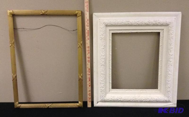 lot 134 image: Two Vintage Frames - Shabby Chic