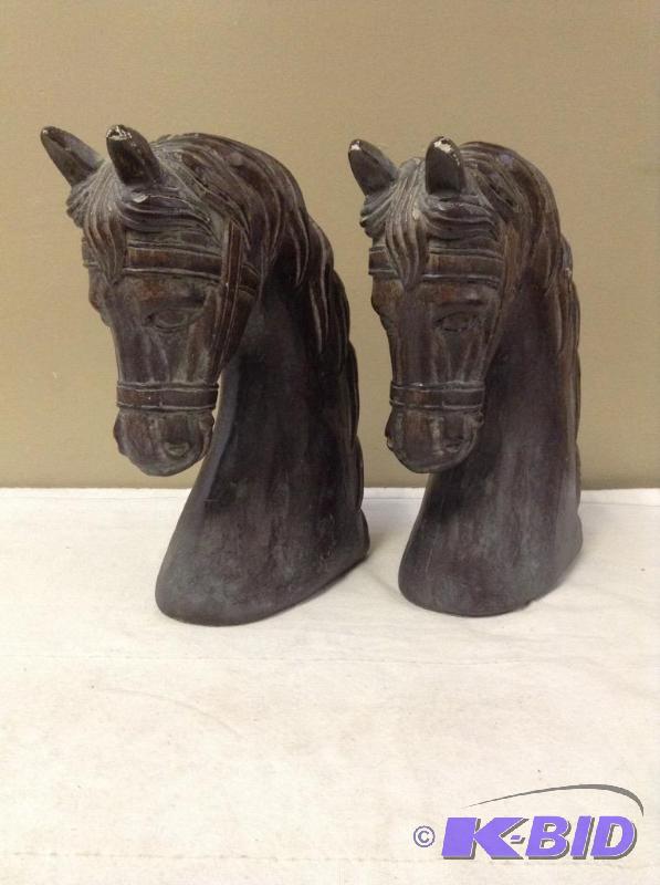 lot 36 image: Pair of Large Heavy Horse Head Bookends