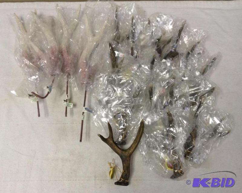 lot 44 image: New Faux Antlers for Crafting
